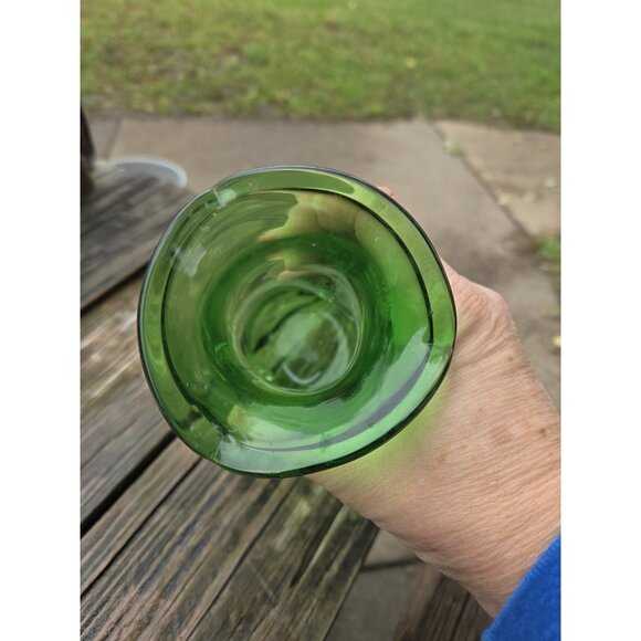 Vintage Handcrafted Green Art‎ Glass Vase 8.5” with Clear Trim Hand Blown - Picture 11 of 14